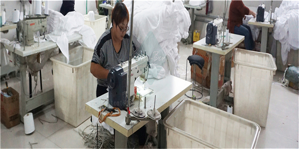 China Bulk Custom disposable cotton hot towels Manufacturer Bespoke Guest Wash Towels producer
